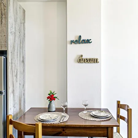 Flora House Corfu 3*