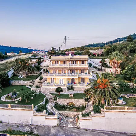 Flora House Corfu アパートホテル 3*