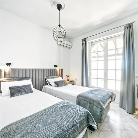 Flora House Corfu 3*