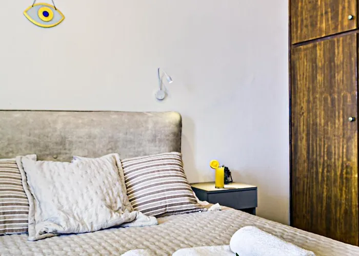 Flora House Corfu Aparthotel 3*