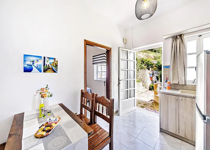Aparthotel Flora House Corfu 3*