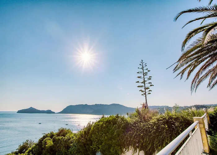 Aparthotel Flora House Corfu 3*