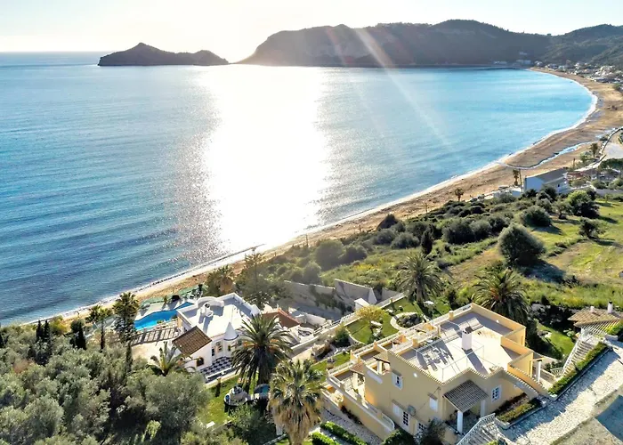 Flora House Corfu Aparthotel 3*