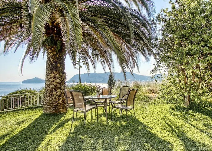 Aparthotel Flora House Corfu 3*